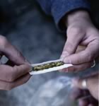Rolling a joint